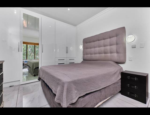 1 BEDROOM APARTMENT TO LET IN MELROSE